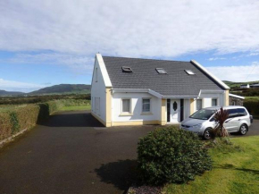 Three Sisters Holiday Home - 7km to Dingle